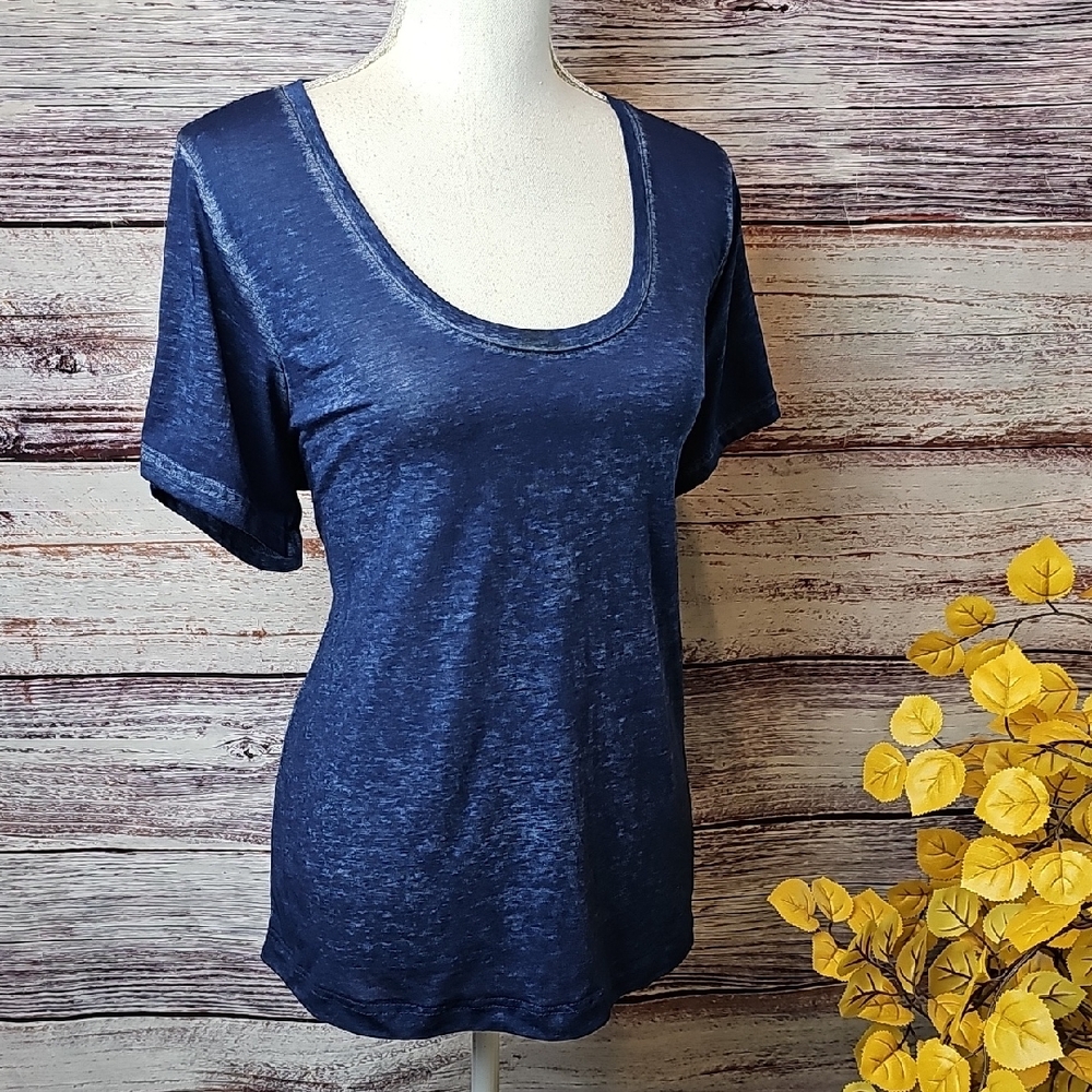 MAKE & MODEL NAVY BLUE THIN SHORT SLEEVE PULLOVER TEE